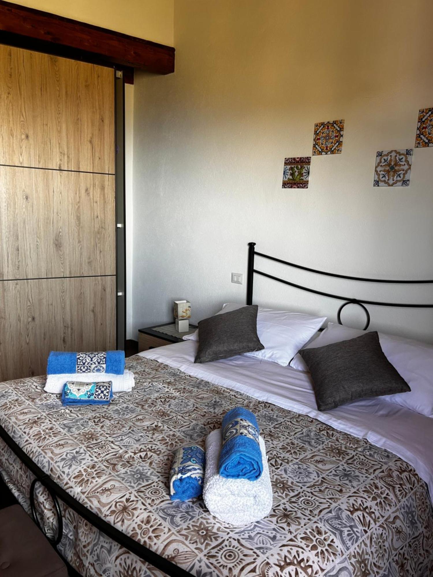 Casa Gambino Bed and Breakfast Savoca Exteriör bild